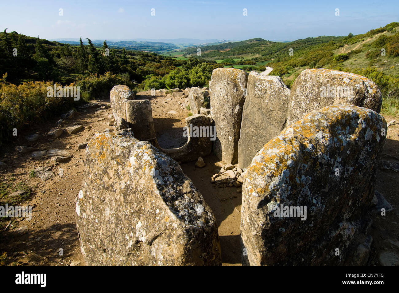 Spagna, Navarra, Artajona, civiltà megalitica Foto Stock