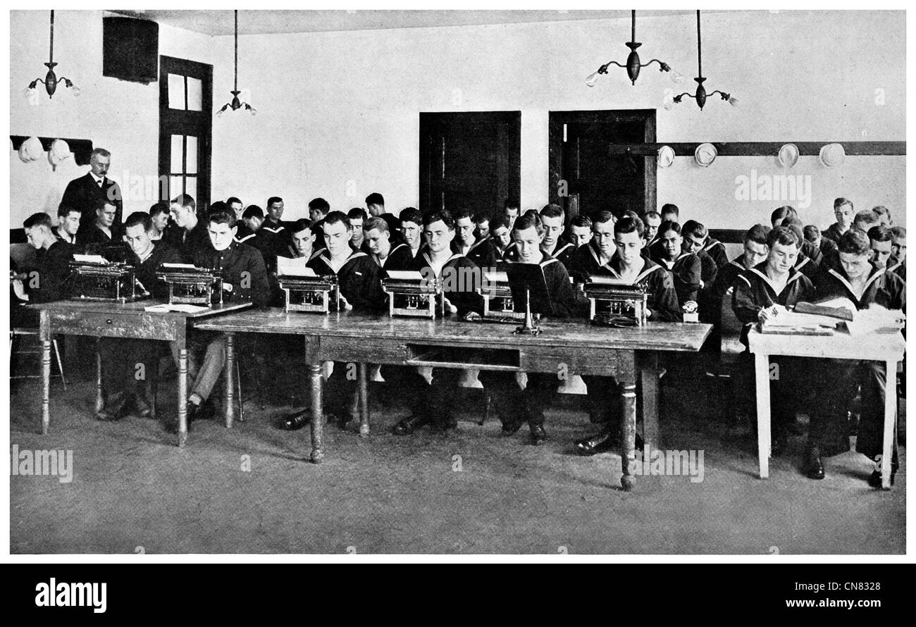 1917 Scuola Yeomen Naval training station Newport R I classe Tipo di camera scrittore di scrittura Foto Stock