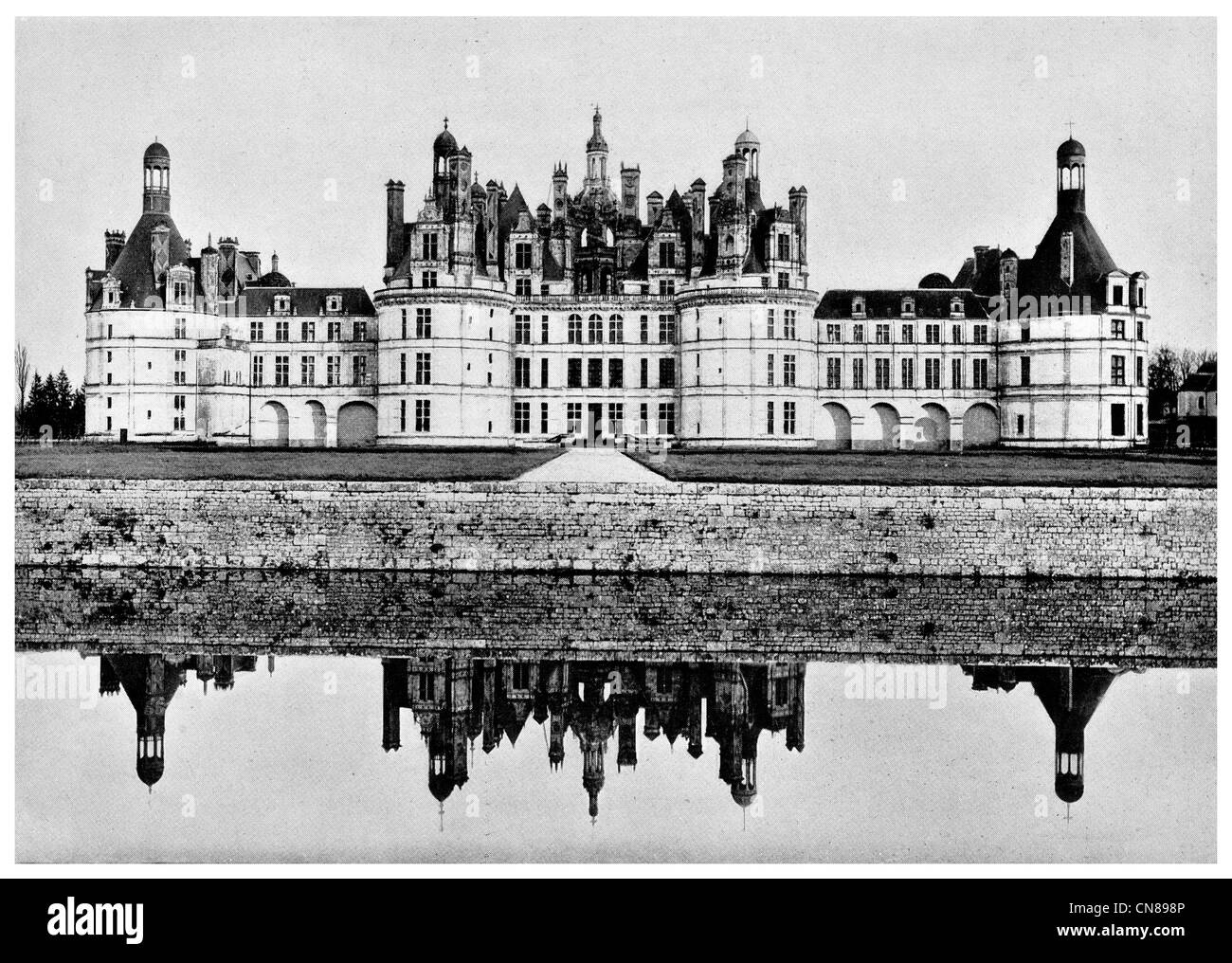 Pubblicato per la prima volta 1915 Chateau de Chambord Touraine Francia Foto Stock
