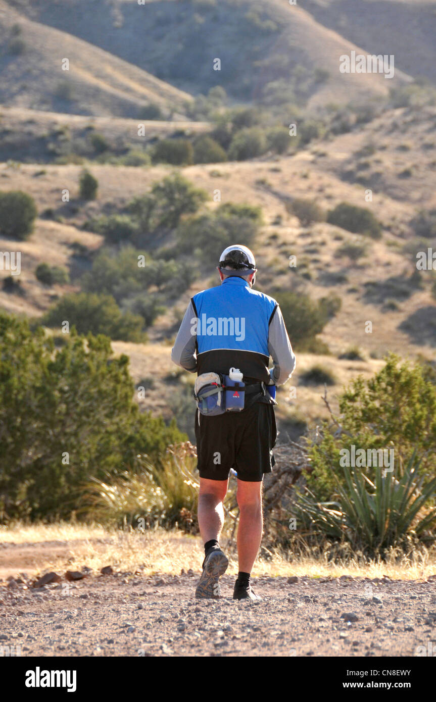 Old Pueblo 50 Mile Endurance Run il 3 marzo 2012, in Santa Rita Montagne in Sonoita, Arizona, Stati Uniti. Foto Stock