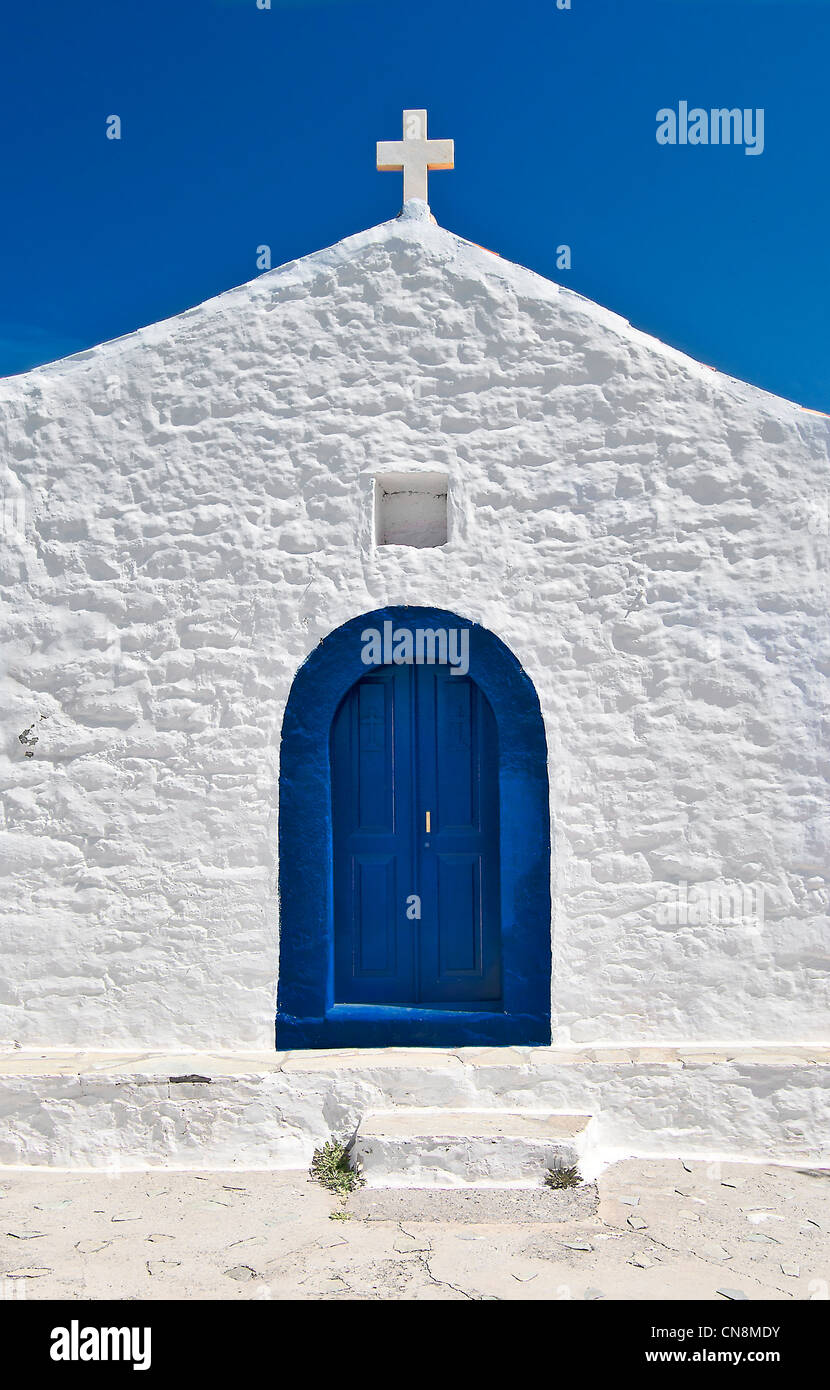 La piccola cappella a Hydra Island dipinto in tradizionali colori blu e bianco Foto Stock