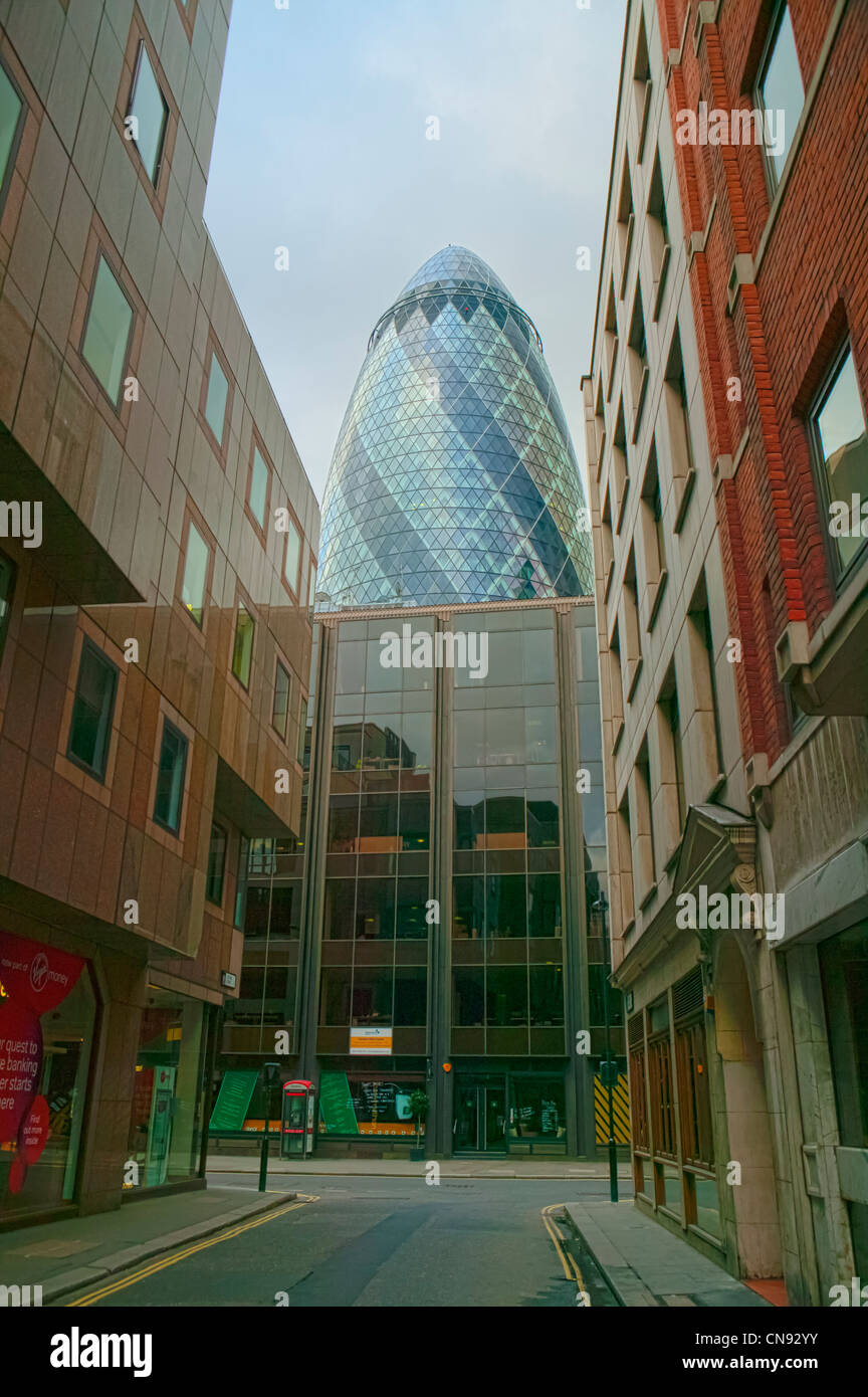 Cetriolino edificio Londra "aka il cetriolo edificio" Foto Stock