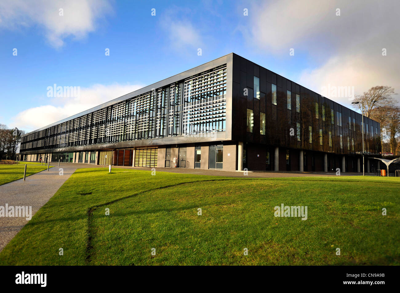 Vista esterna della nuova Università di acque ad ovest della Scozia nel campus, Ayr Ayrshire, in Scozia. Foto Stock