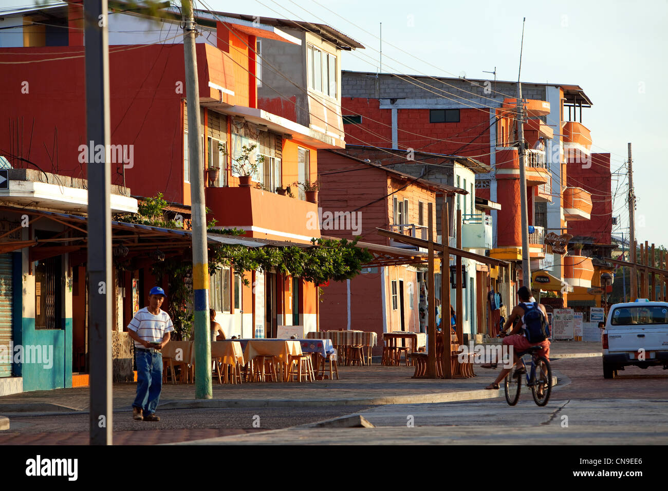 Ecuador Isole Galapagos, San Cristobal Island, Charles Darwin Avenue sul porto Foto Stock