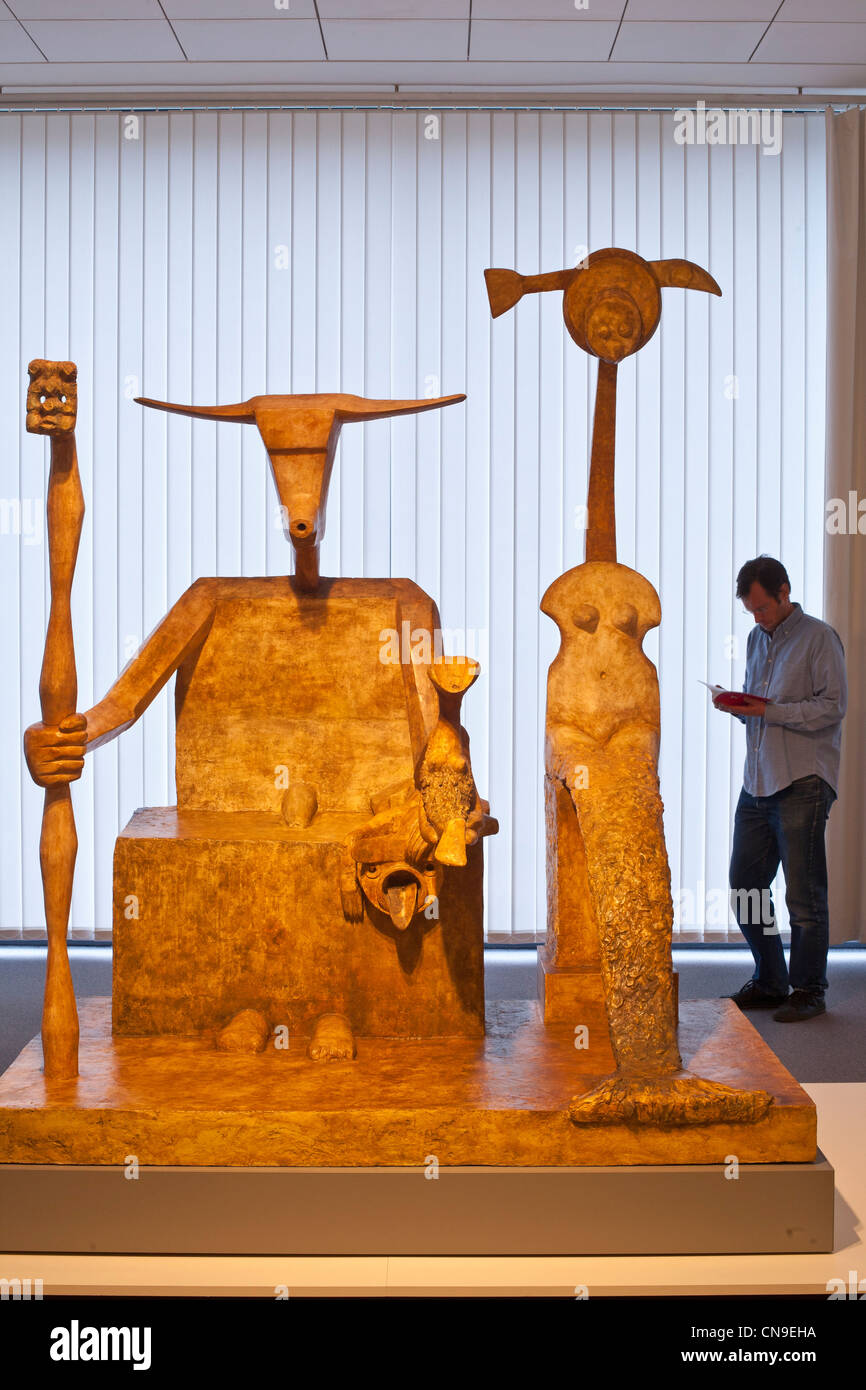 Germania, Berlino, Nuova Galleria Nazionale (Neue Nationalgalerie), il museo costruito dall'architetto tedesco Ludwig Mies van der Rohe Foto Stock