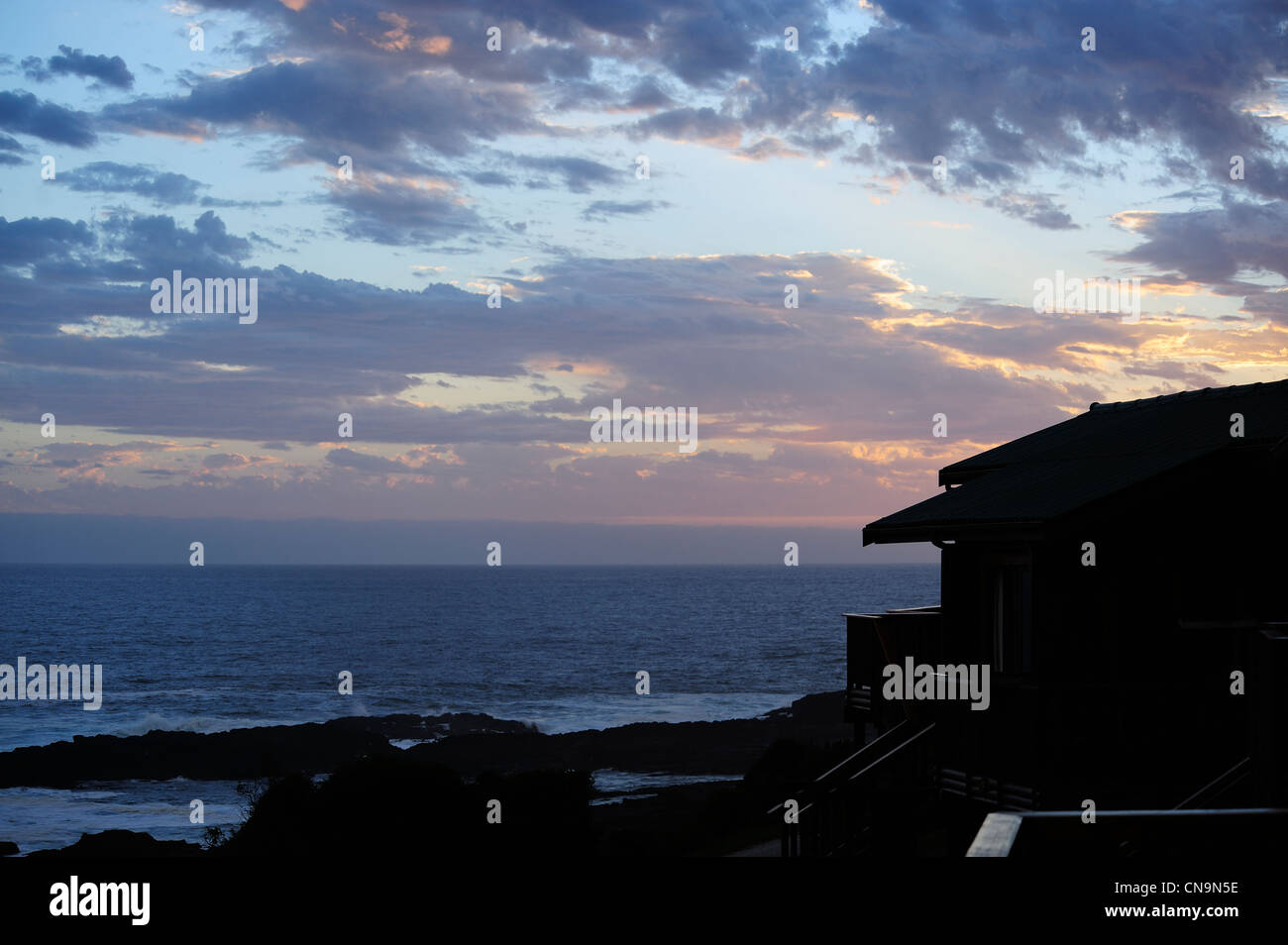 Sunset tempeste Foce resto Camp, Tsitsikamma National Park, Capo orientale, Sud Africa Foto Stock