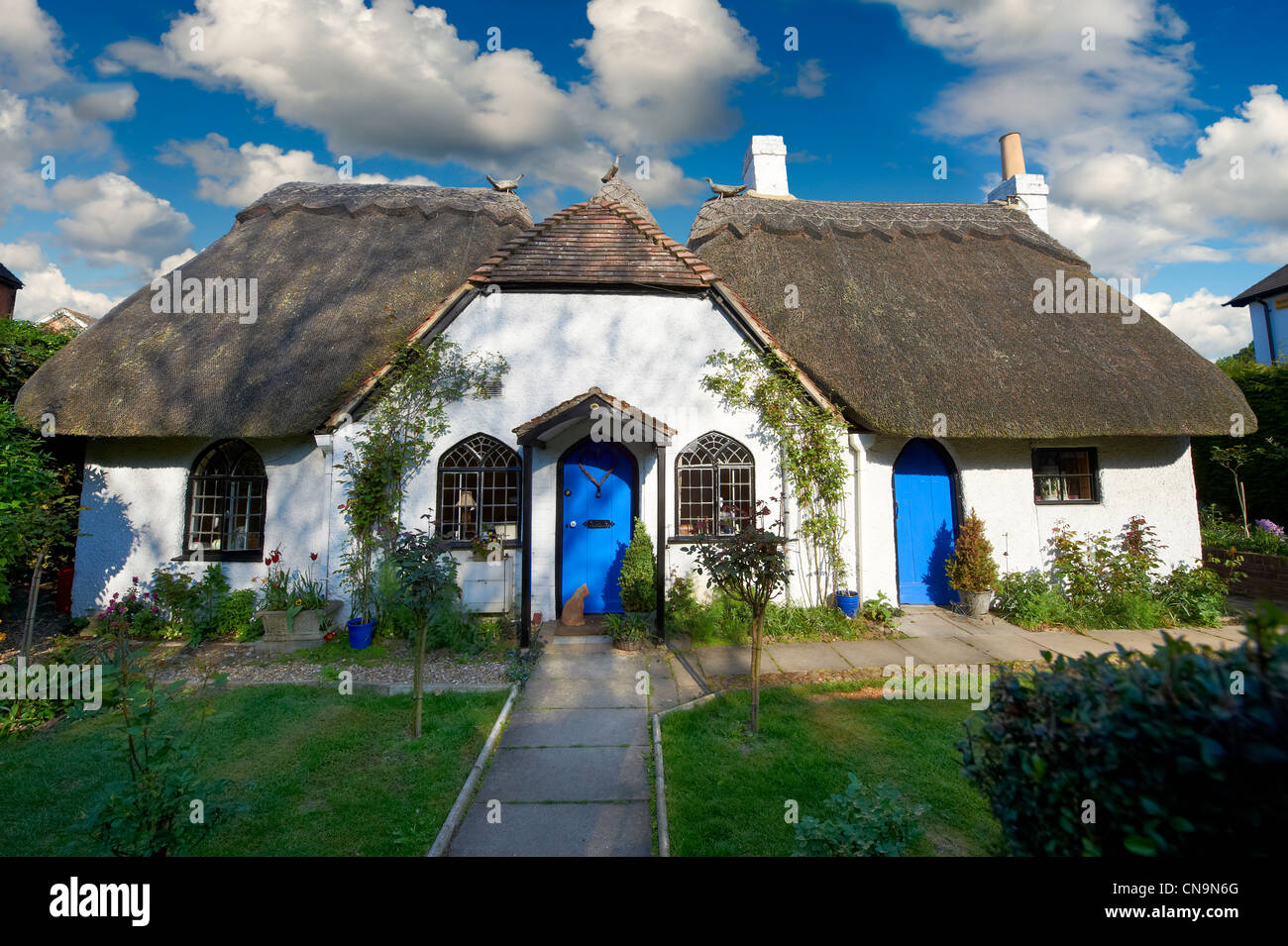 Cottage con tetto in paglia in Moreton Road Buckingham, Bucks Foto Stock