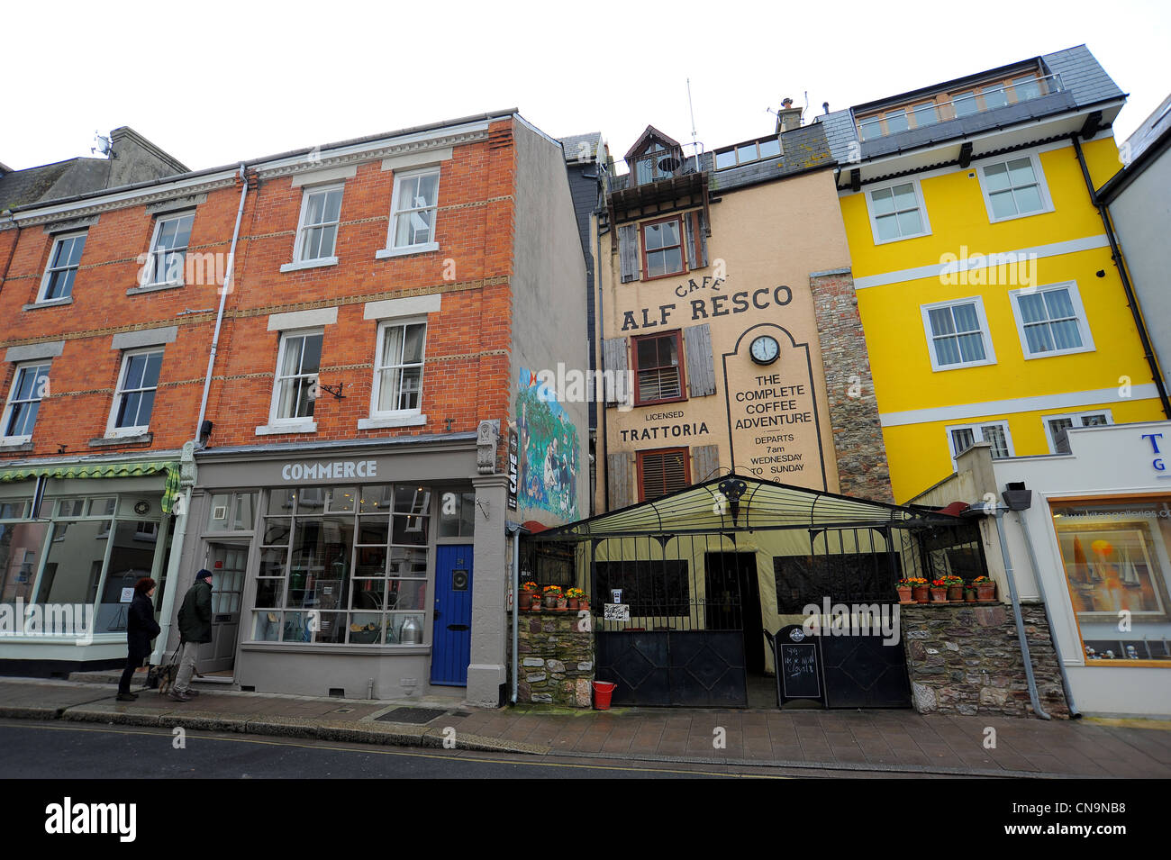 Cafe Alf Resco sulla strada inferiore a Dartmouth, Devon. Foto Stock