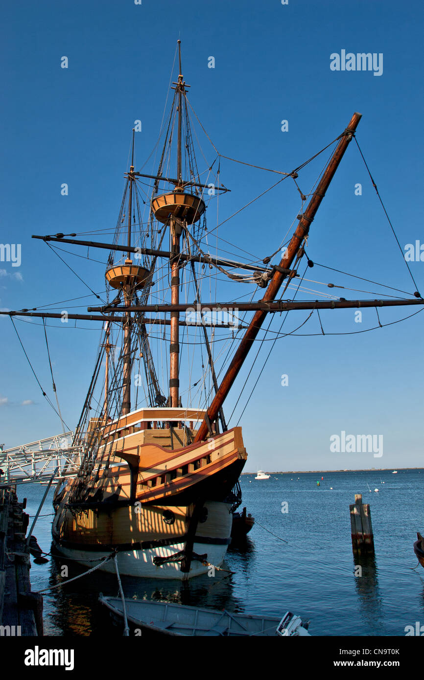 Nave Mayflower II, ormeggiata al porto di Plymouth, Plymouth Massachusetts, STATI UNITI D'AMERICA è una replica della Pellegrina originale nave dal 1620 Foto Stock