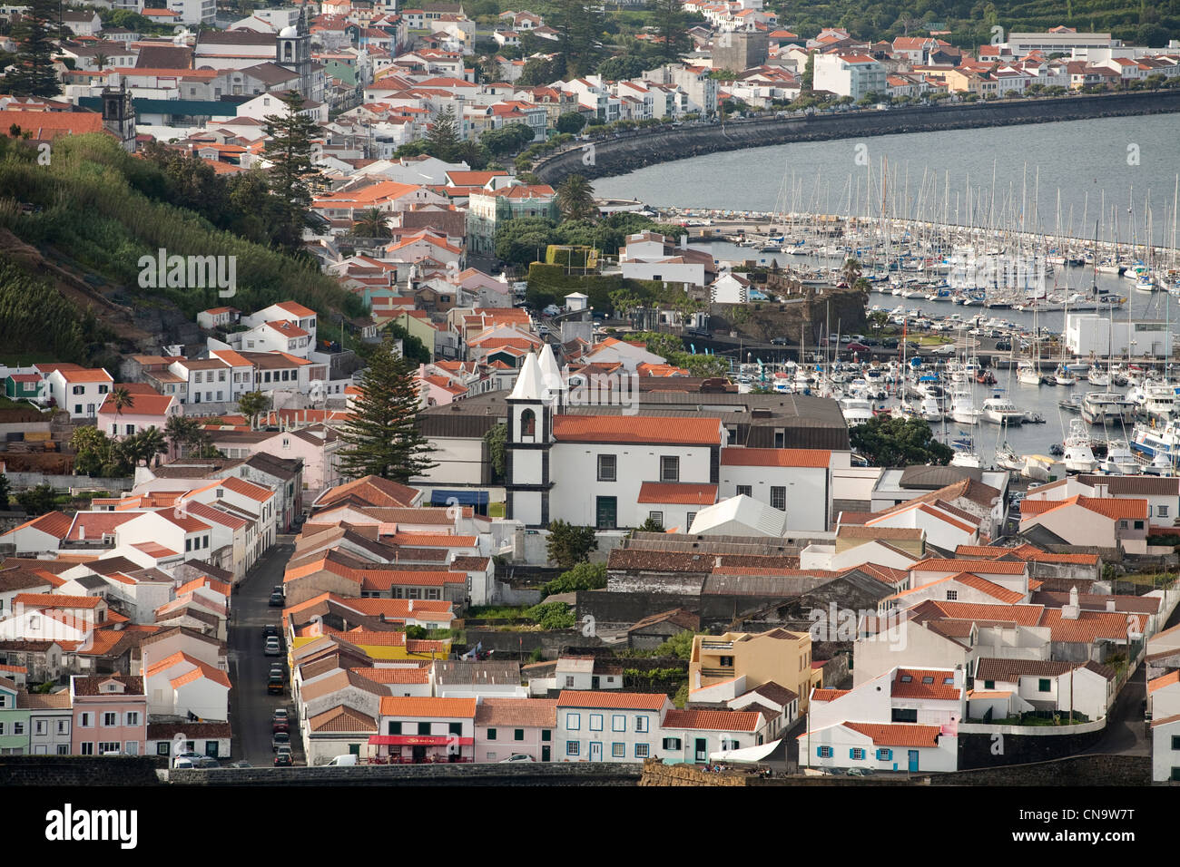 Il Portogallo, isole Azzorre, l'isola di Faial, Horta, vista panoramica del centro cittadino Foto Stock