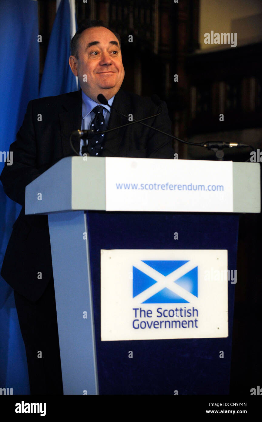 Scottish Primo Ministro Alex Salmond lancia i SNP piani per un referendum sull indipendenza scozzese al Castello di Edimburgo. Foto Stock