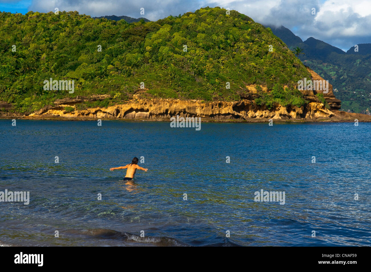 Dominica, nel nord-est dell'isola, la famosa spiaggia di Batibu Bay, una delle più belle e più selvaggia spiaggia di la Foto Stock