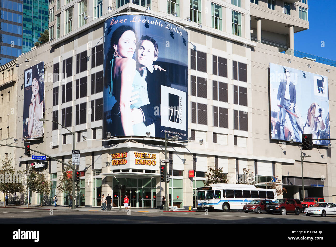 Gli Stati Uniti, California, Los Angeles, Downtown, il Figueroa torre sulla Olympic Boulevard Foto Stock