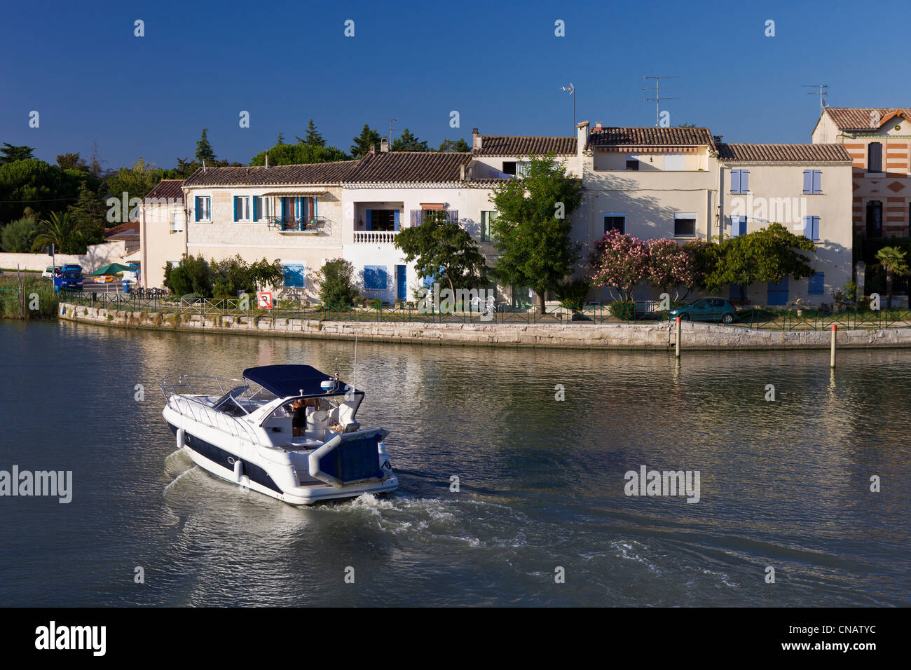 Francia, Gard, Aigues Mortes, il canale marittimo del mer di Aigues Mortes Foto Stock