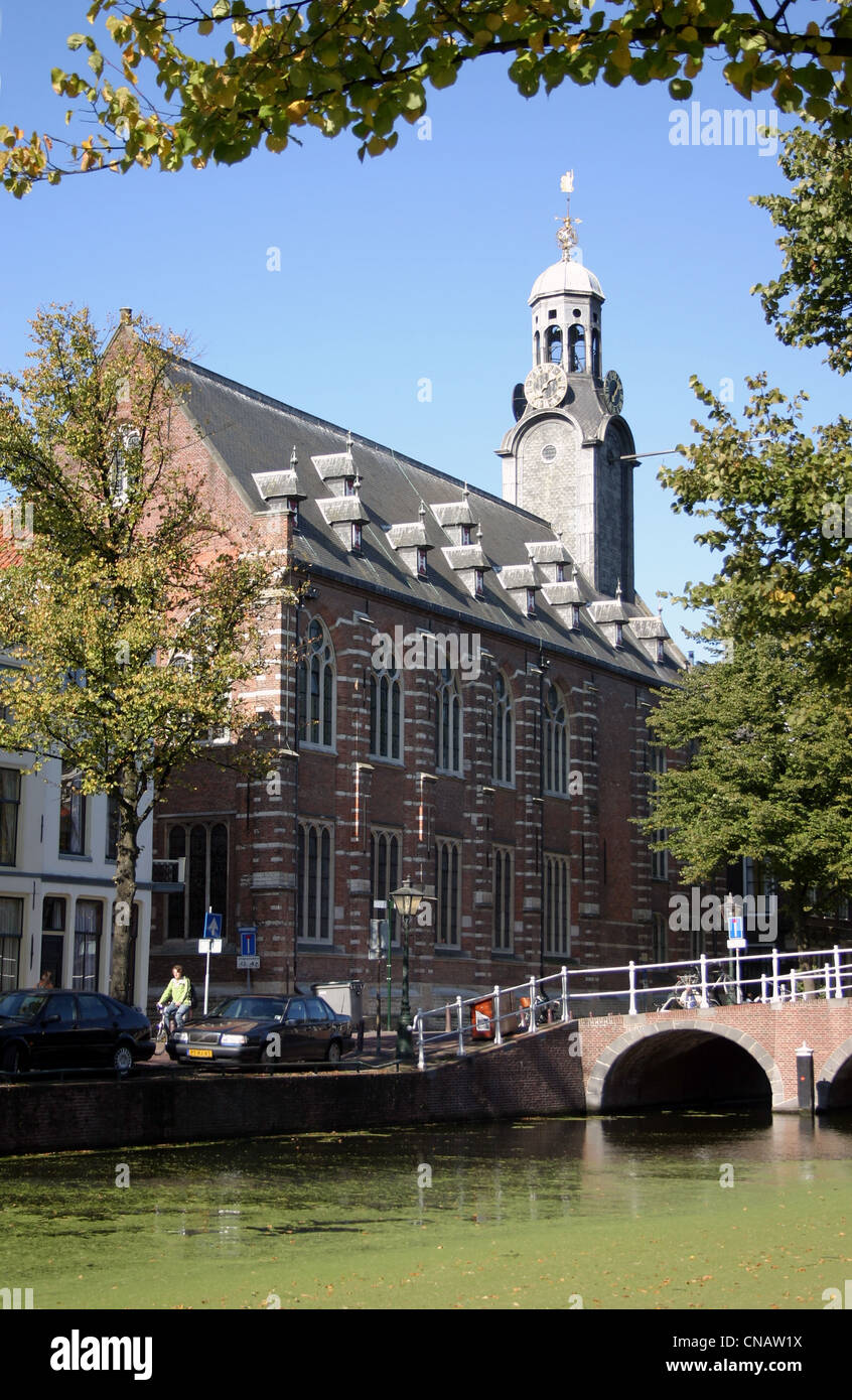 Leiden Rapenburg Old University building.Oldest University in Olanda Foto Stock