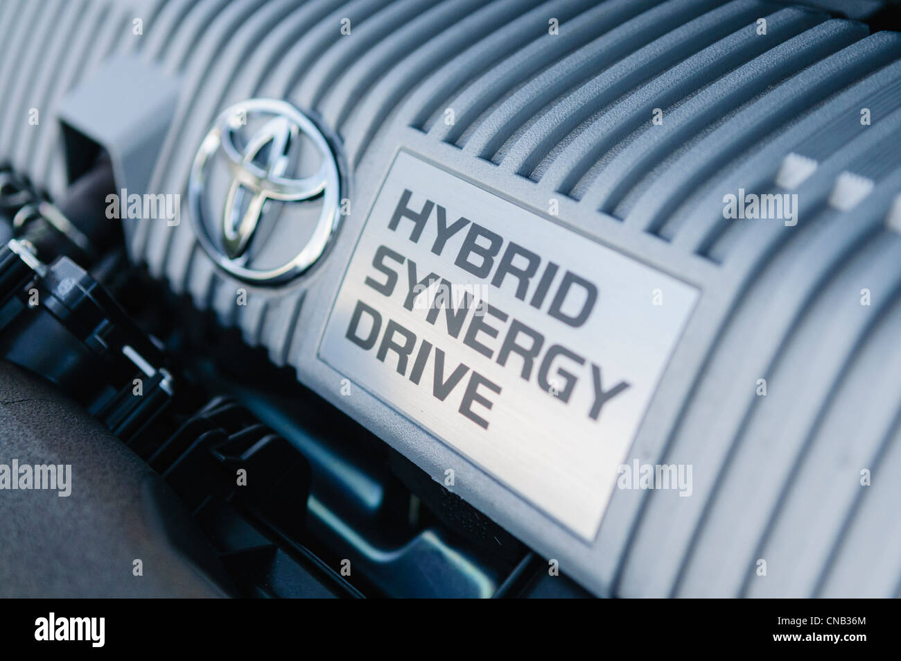Hybrid motore benzina in una Toyota Prius Foto Stock