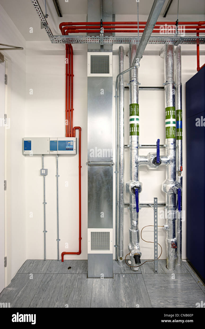 Estintore di apparecchiature di controllo sala computer Foto Stock