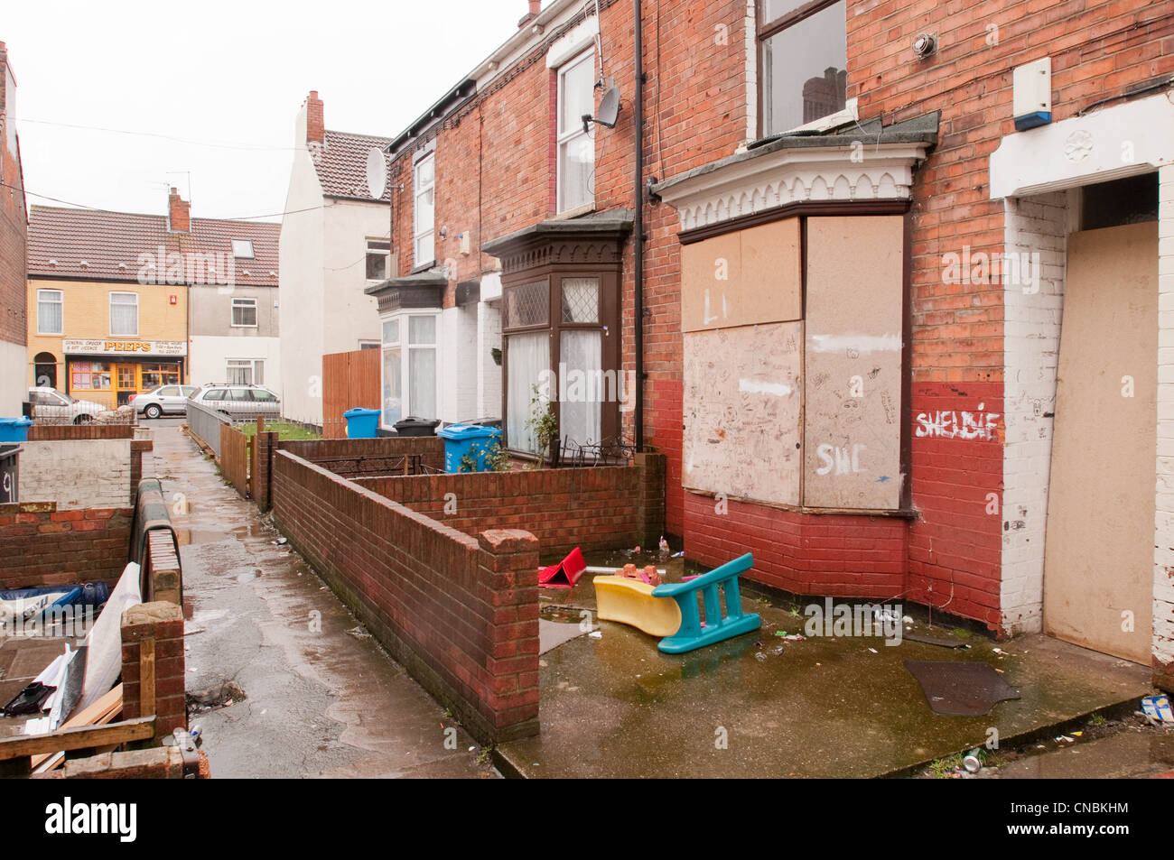 Un'area di miseria sociale in Hull a causa assente il locatore contratti di locazione Foto Stock