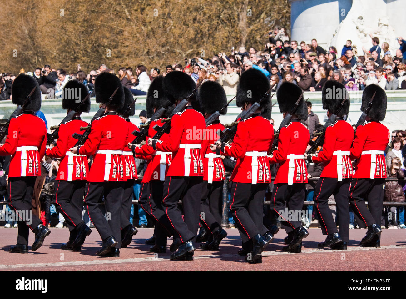 Irlandese guardie marching Foto Stock