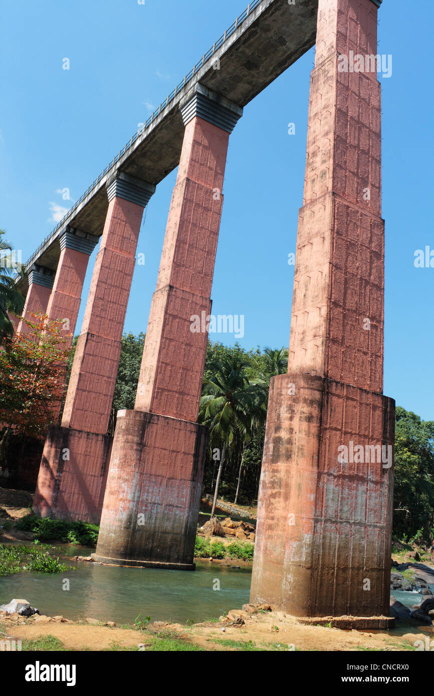Maathoor Thotti Palam- Condotto acqua Bridge, Marthandam, Kanyakumari distretto , nello Stato del Tamil Nadu, India Foto Stock