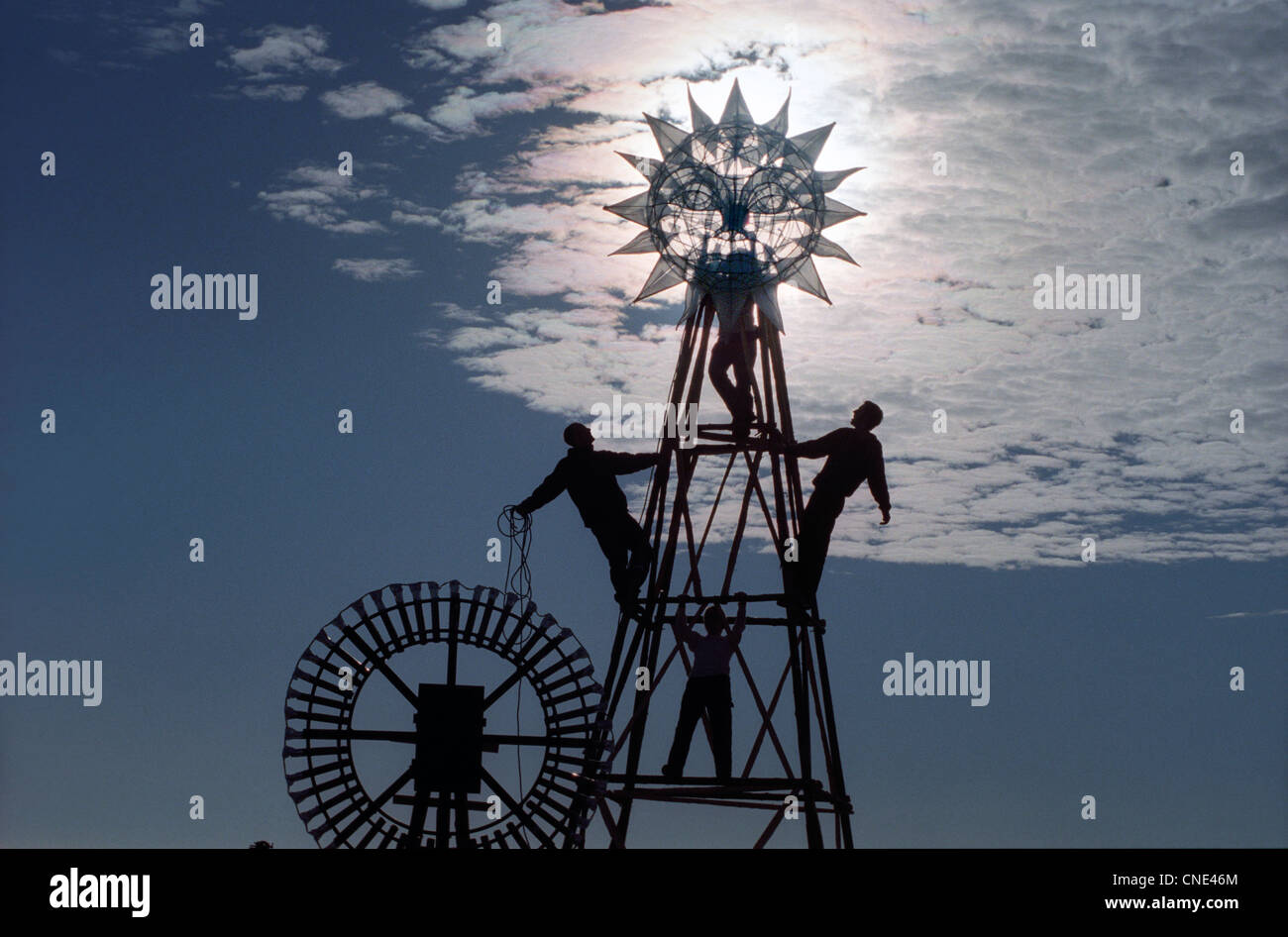 Per celebrare il solstizio d'inverno in una cerimonia denominata " di bruciare gli orologi' a Brighton, Inghilterra, Regno Unito Regno Unito Foto Stock