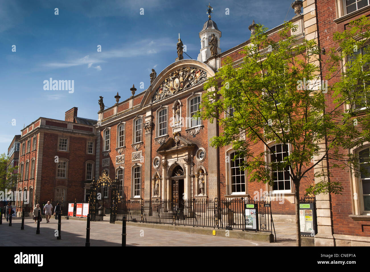 Regno Unito, Inghilterra, Worcestershire, Worcester, High Street, Guildhall Foto Stock