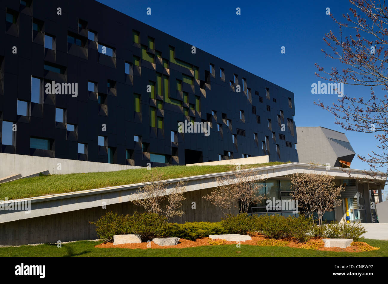 Architettura futuristica del Perimeter Institute di fisica teorica ricerca edificio waterloo canada in primavera Foto Stock