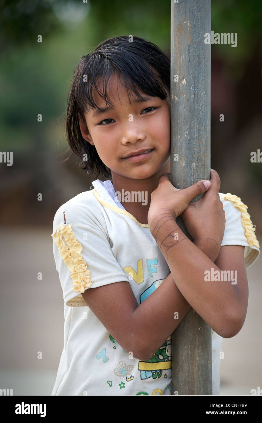 Ritratto di una ragazza birmano, Laschio, Birmania Foto Stock