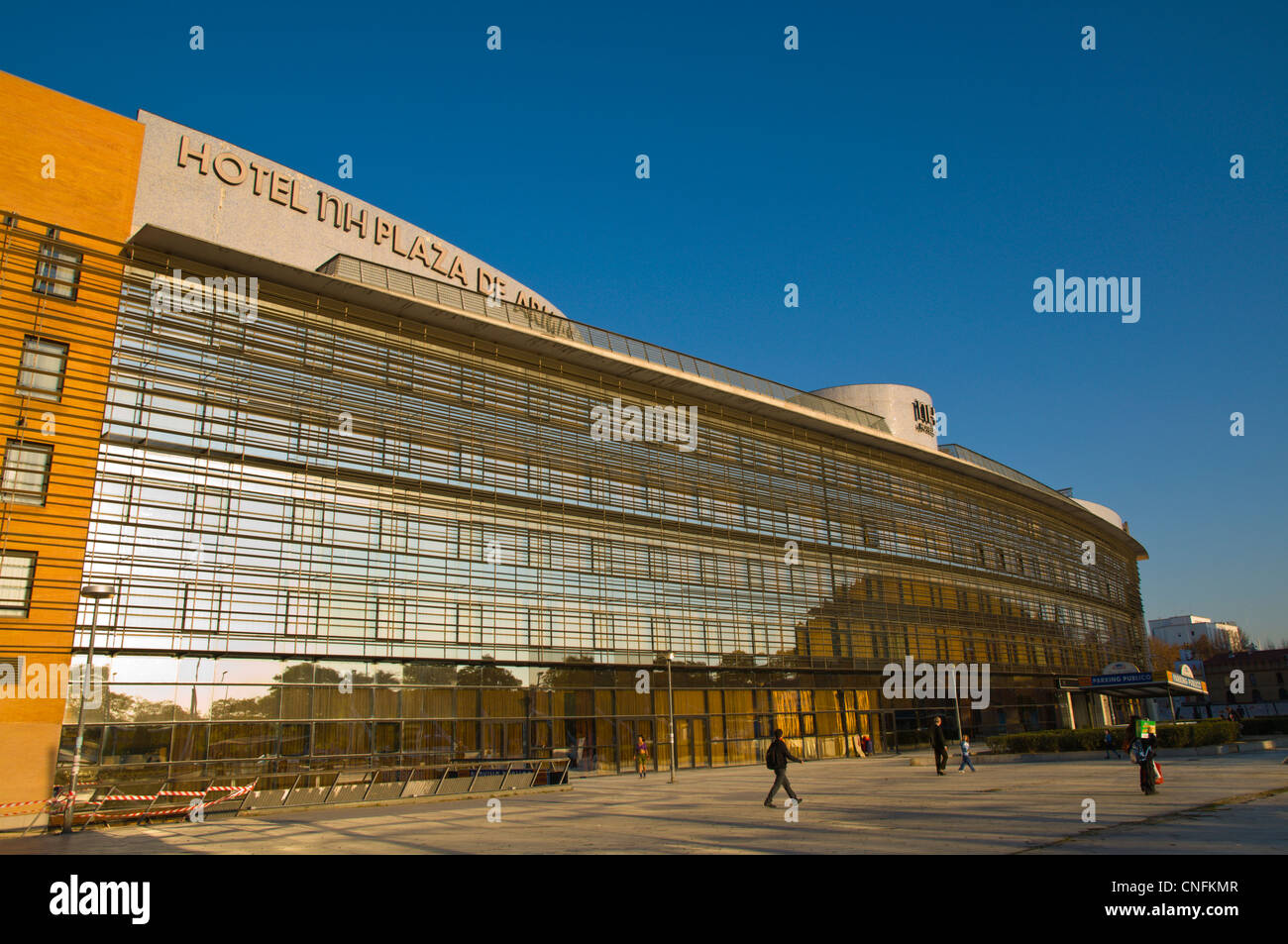 Hotel NH Plaza de Armas hotel Siviglia Andalusia Spagna Foto Stock