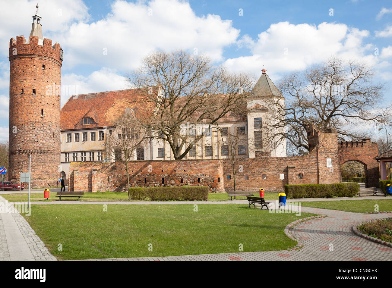 Torre medievale, la porta e le mura della città, Gubin, Polonia Foto Stock
