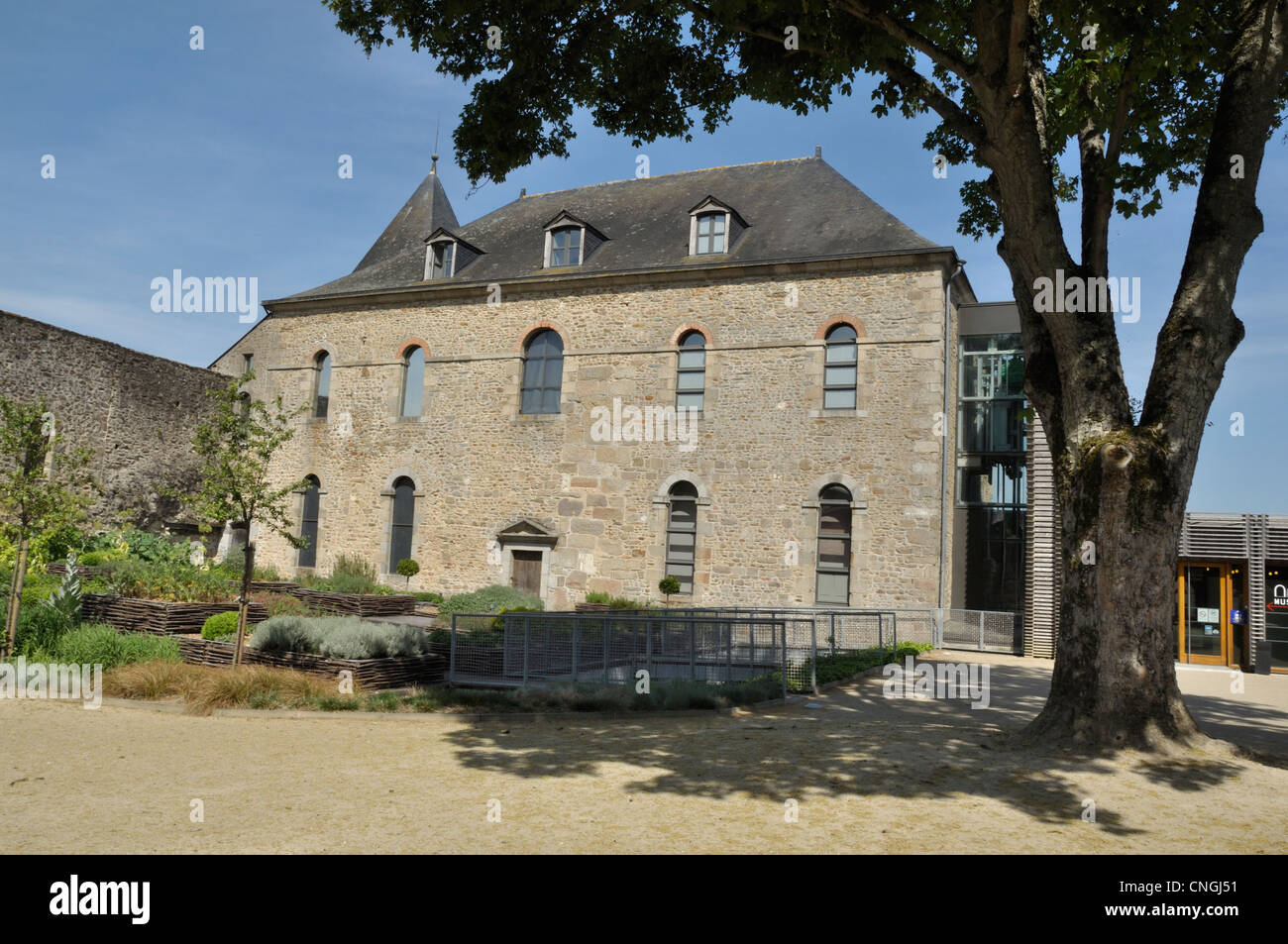 Castello di Mayenne (parco e ingresso), Mayenne città (dipartimento Mayenne, Paese della Loira, Francia). Foto Stock