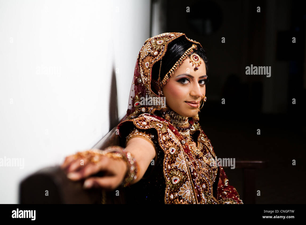 Indian sposa il giorno delle nozze Foto Stock