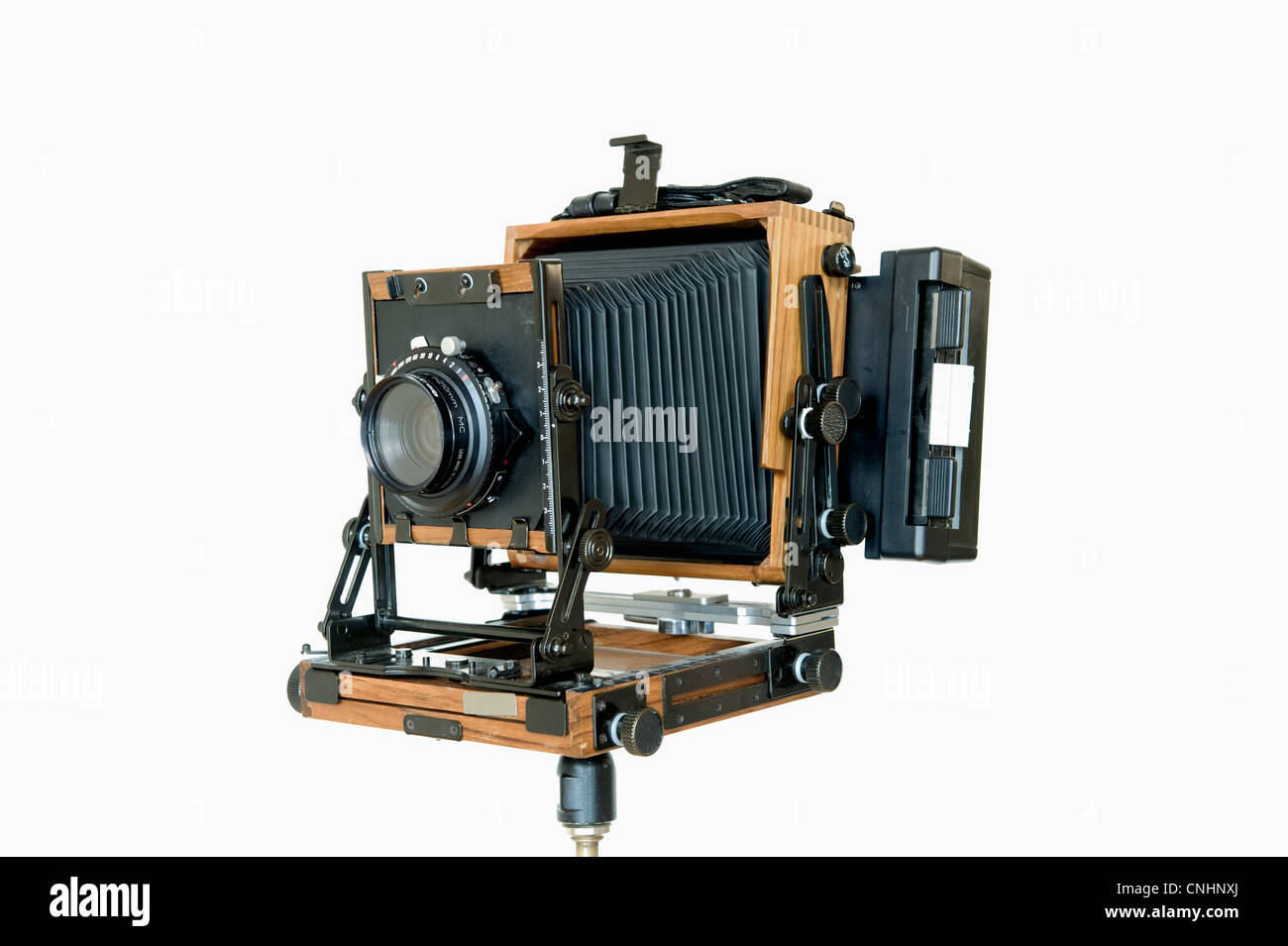 Una vecchia grande formato fotocamera sul campo Foto Stock