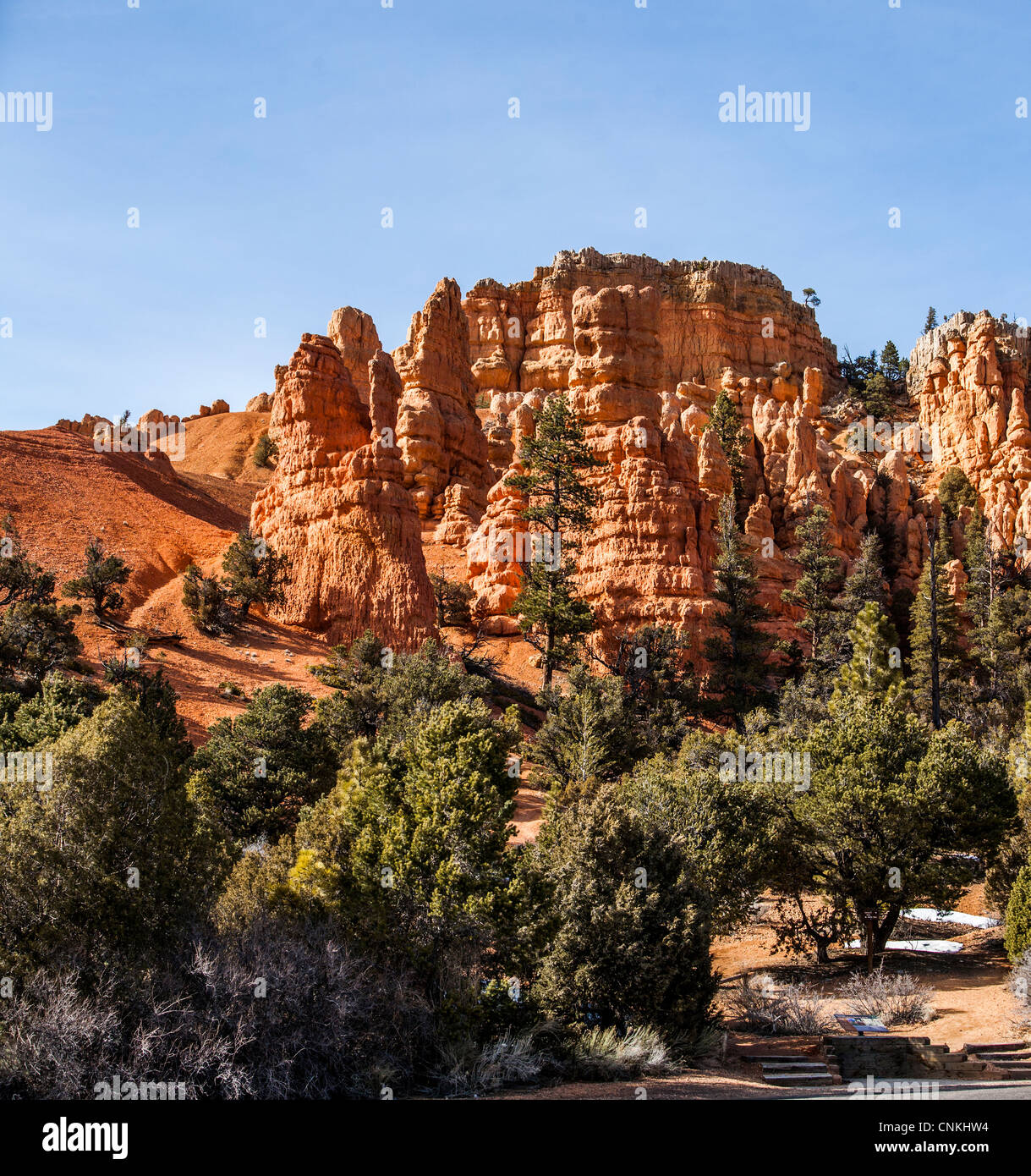 Il red rock formazioni: una serie di picchi di arenaria e le pareti chiamato la spinta del keystone Foto Stock