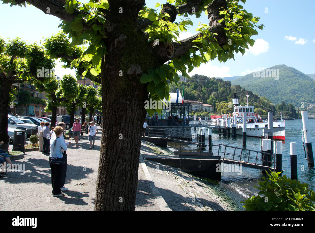 Sul fronte del lago a Stresa Lago Maggiore, Italia Foto Stock