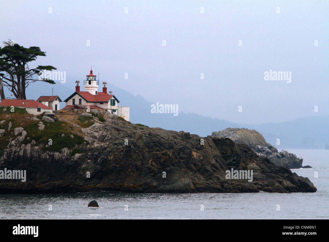 Il punto di batteria luce sull'Oceano Pacifico a Cresent City, California, Stati Uniti d'America. Foto Stock