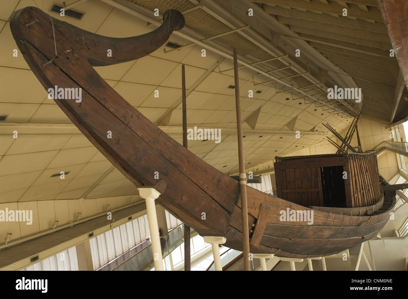 Arte Egizia Antico Regno. IV dinastia. Il Khufu nave. Costruito in legno di cedro. Il Khufu Boat Museum. Giza. Foto Stock