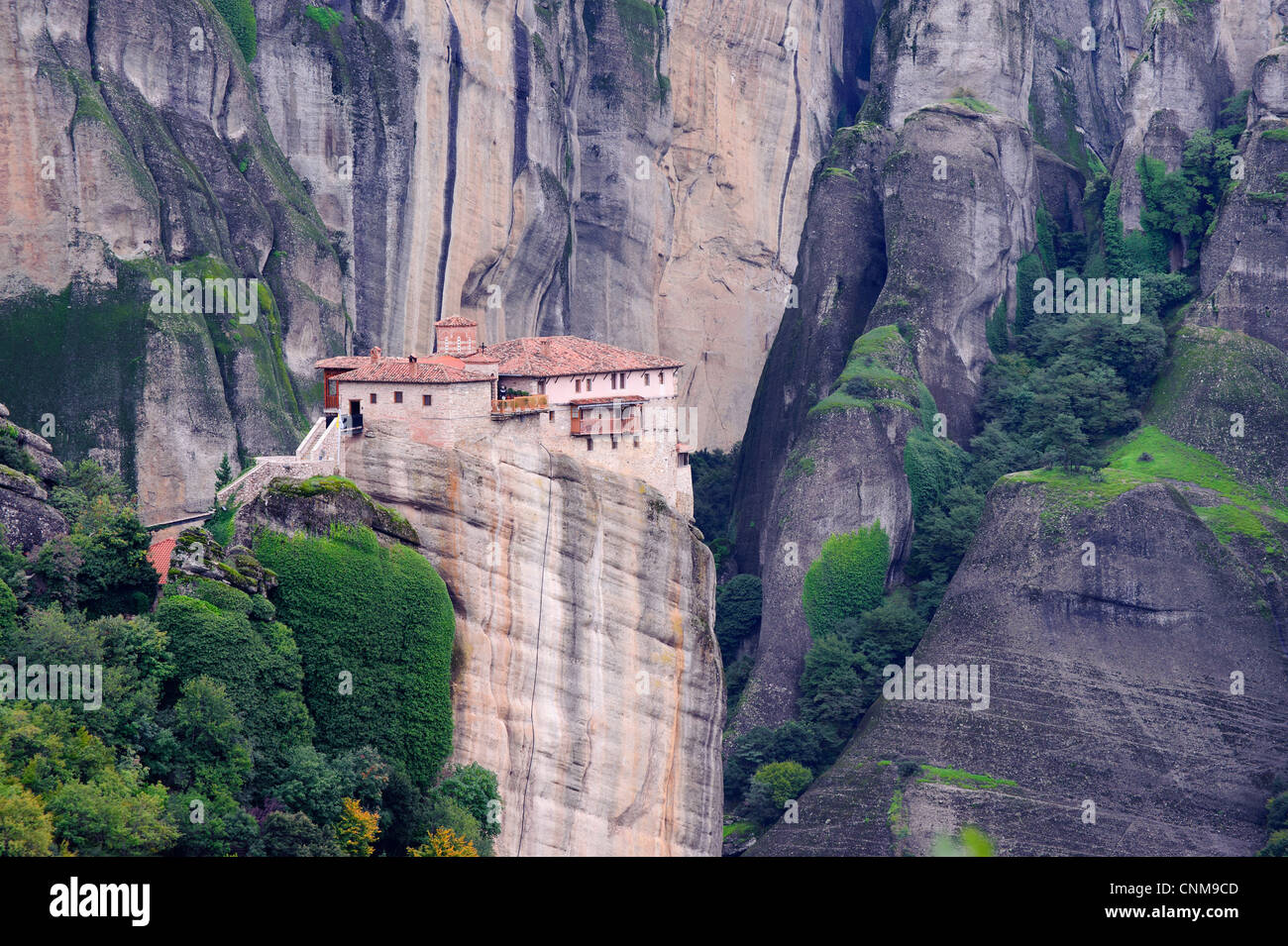 Monastero Roussanou, regione di Meteora, pianura della Tessaglia, Grecia Foto Stock