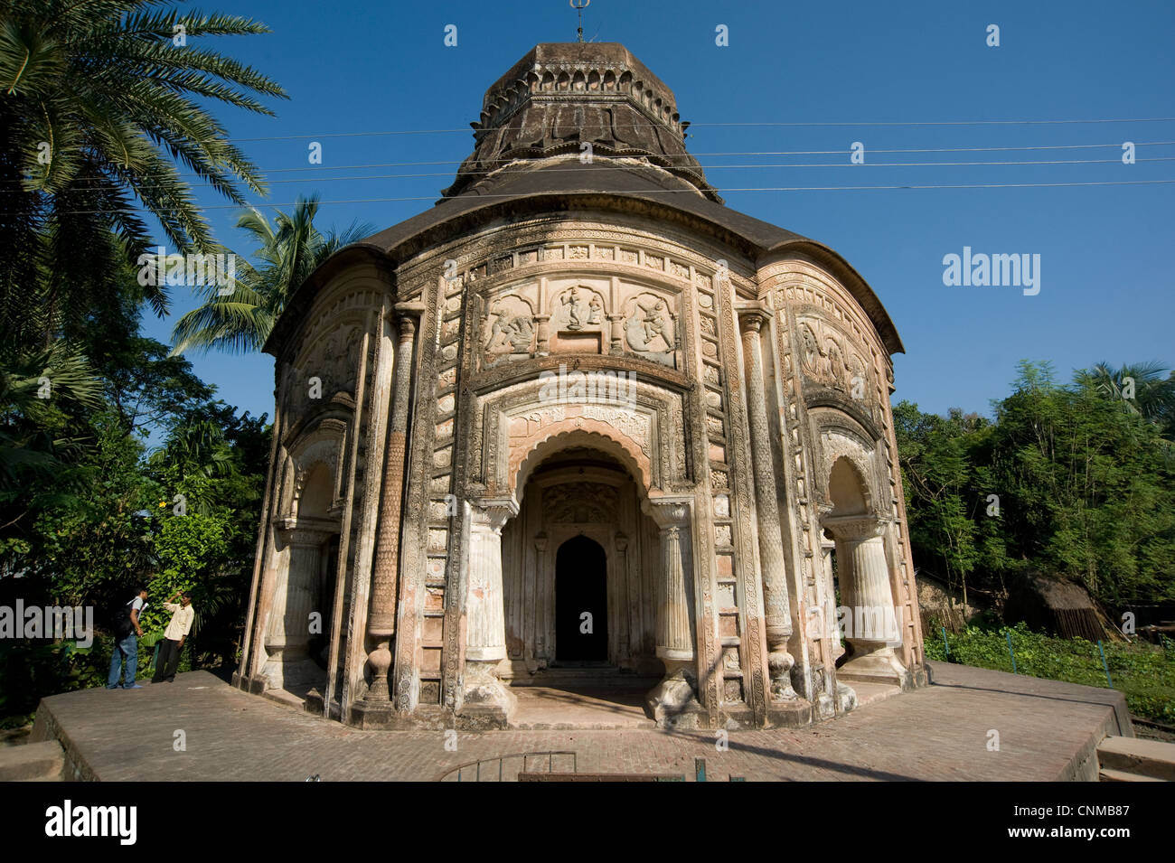 Piccolo villaggio tempio, Baranagar, rurale Bengala Occidentale, India, Asia Foto Stock
