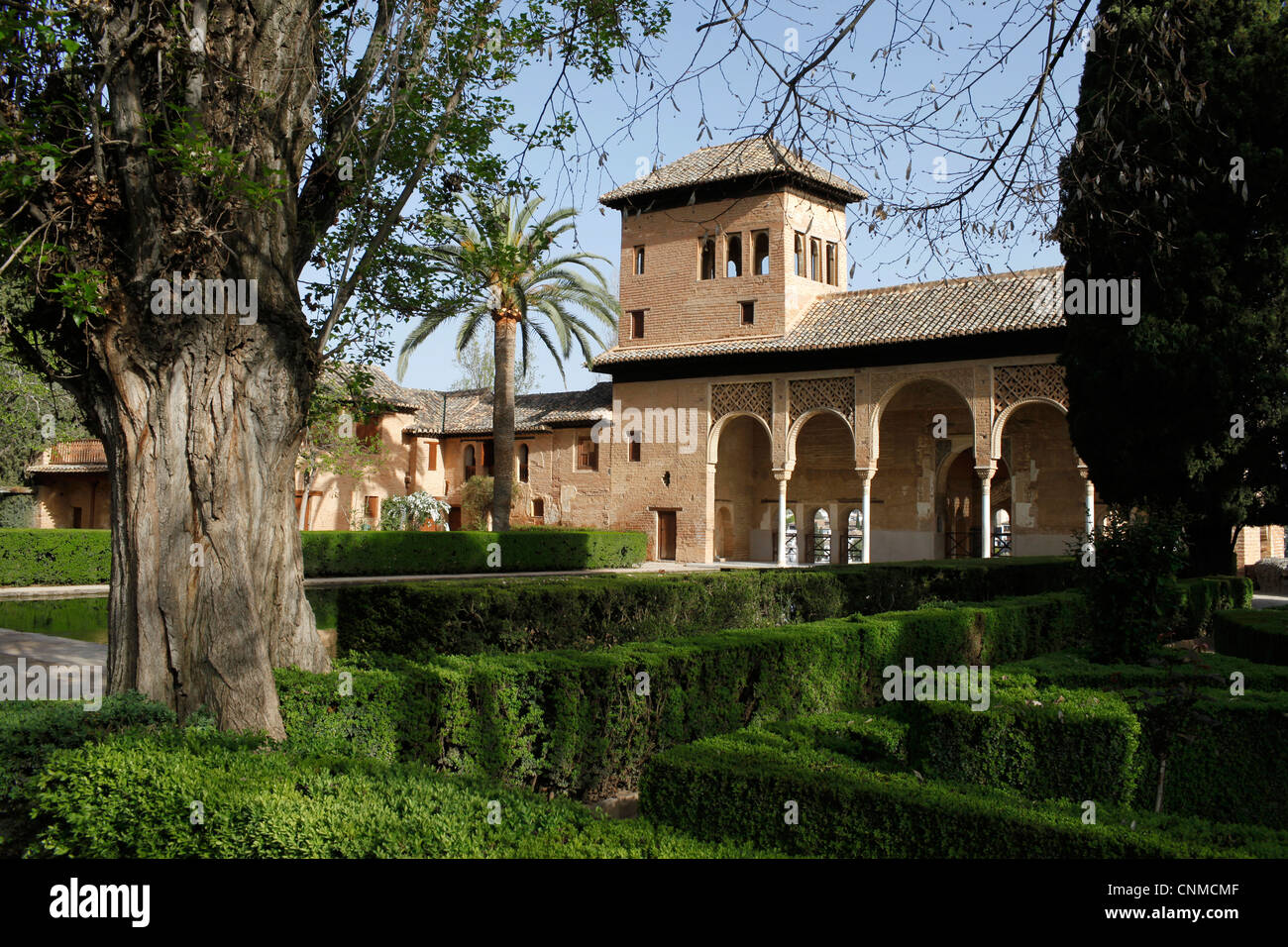 Palacio del Partal, Alhambra, Sito Patrimonio Mondiale dell'UNESCO, Granada, Andalusia, Spagna, Europa Foto Stock
