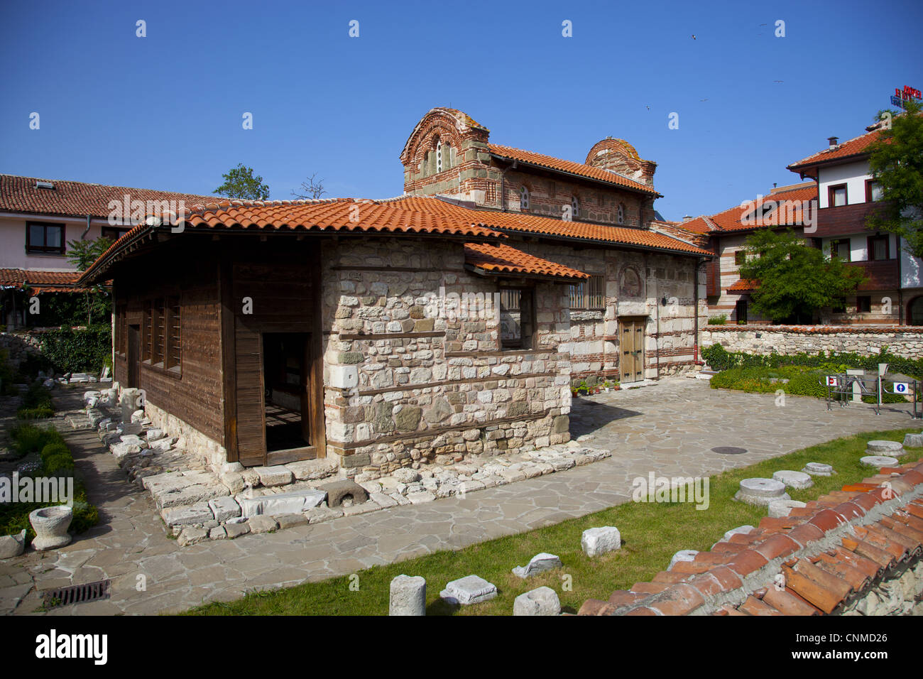 Pietra medievale e la chiesa in legno di San Stefano, Nessebar, Bulgaria, Europa Foto Stock