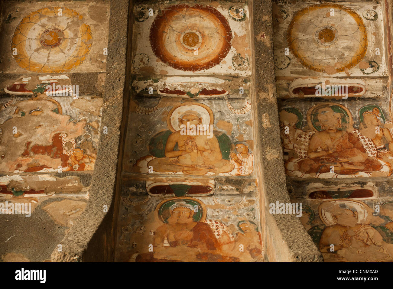 Soffitto dipinto di grotte di Ajanta Foto Stock