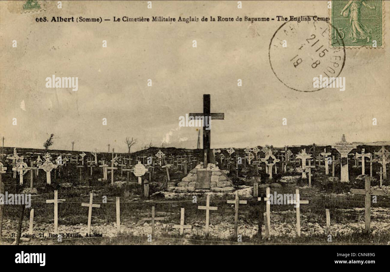 Fotografie d'archivio e cartoline della prima guerra mondiale dal 1915 al 1917, che catturano la guerra di trincea e le attività del Royal Flying Corps nel conflitto. Foto Stock