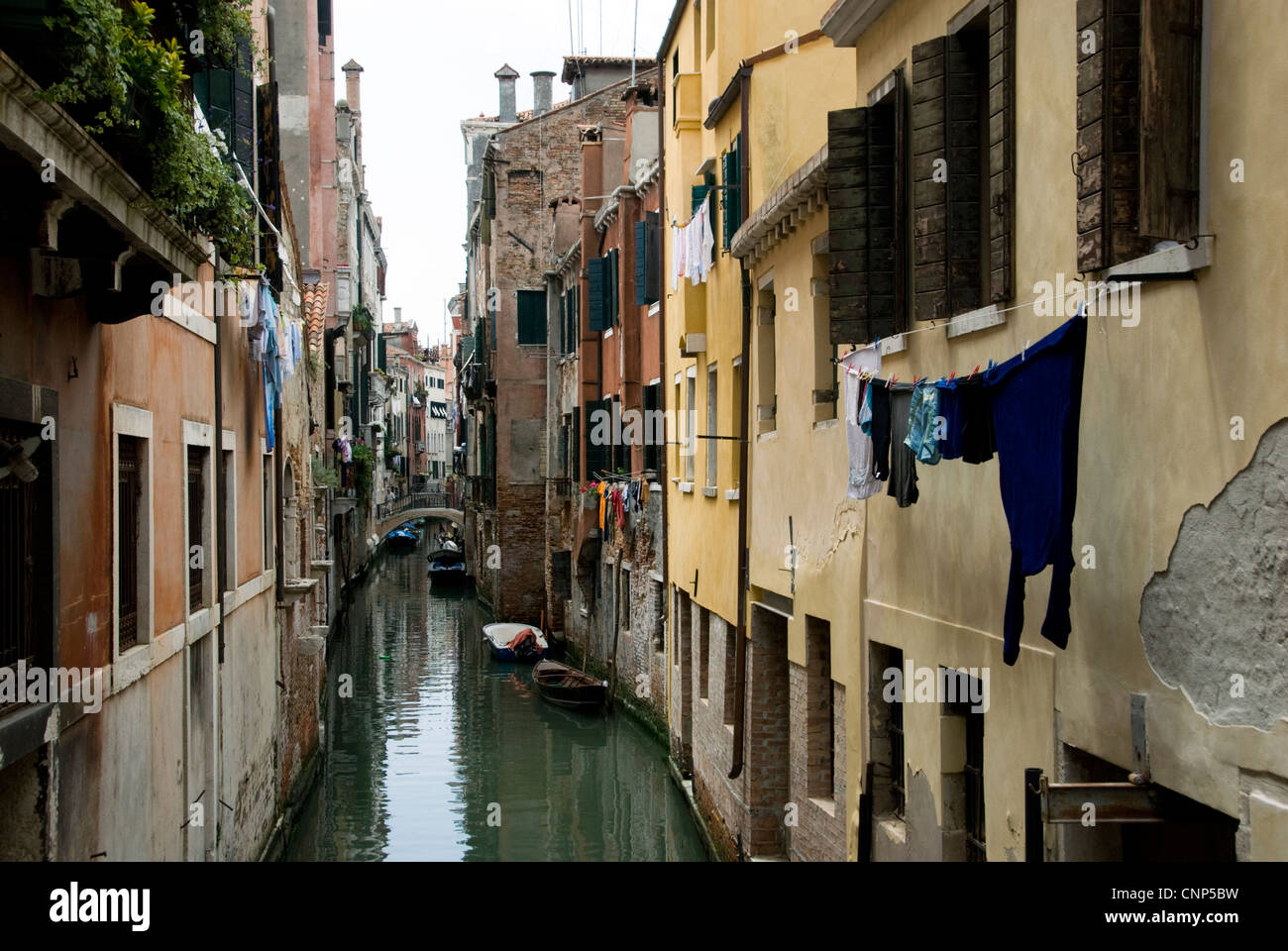 Rio delle Due Torri dal Ponte del Ravano, Venezia. Foto Stock