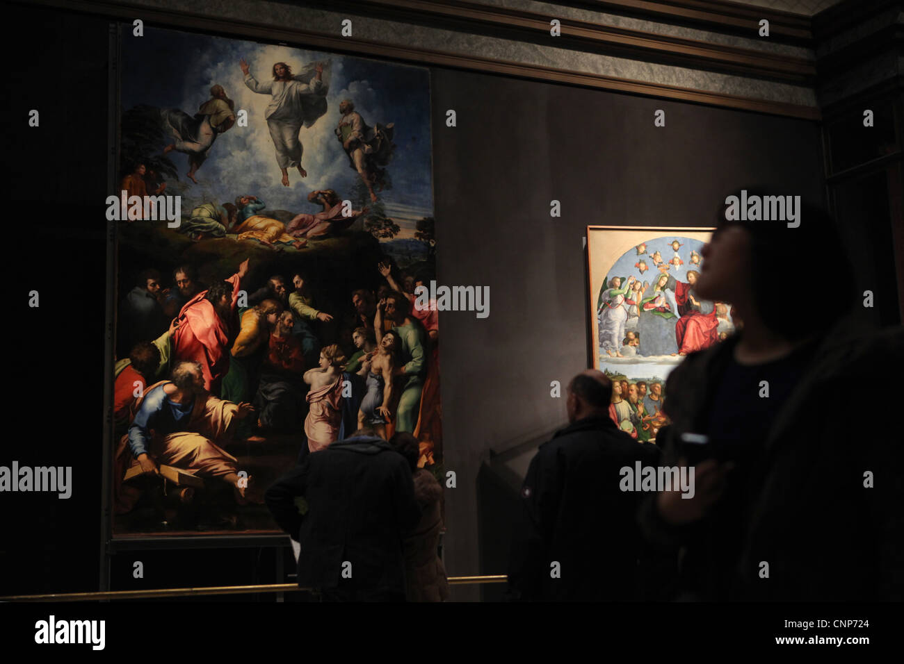 un affresco di raffaello nei musei vaticani cruciverba