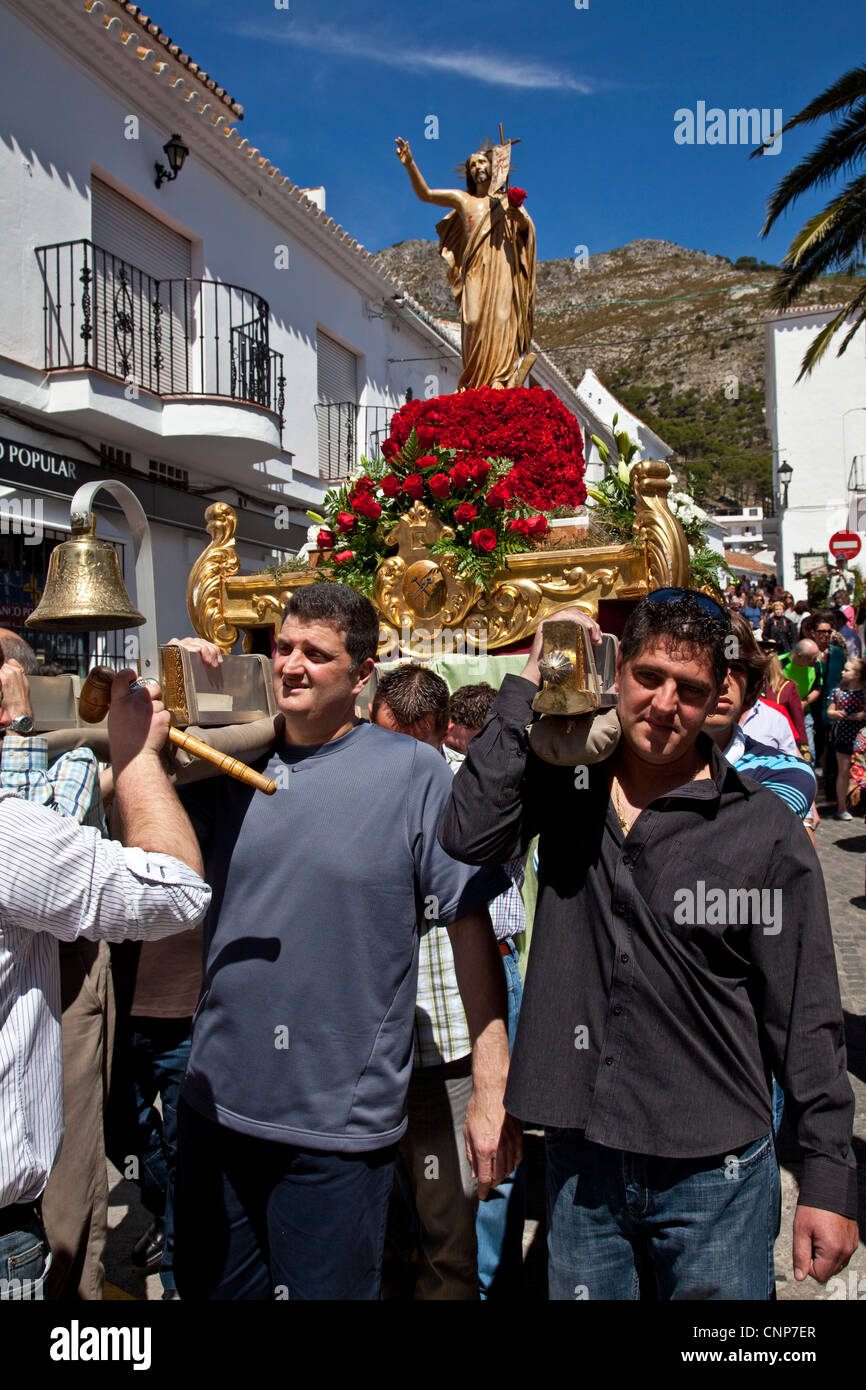 Semana Santa (Pasqua) La Domenica di Pasqua, Mijas, Andalusia, Spagna Foto Stock