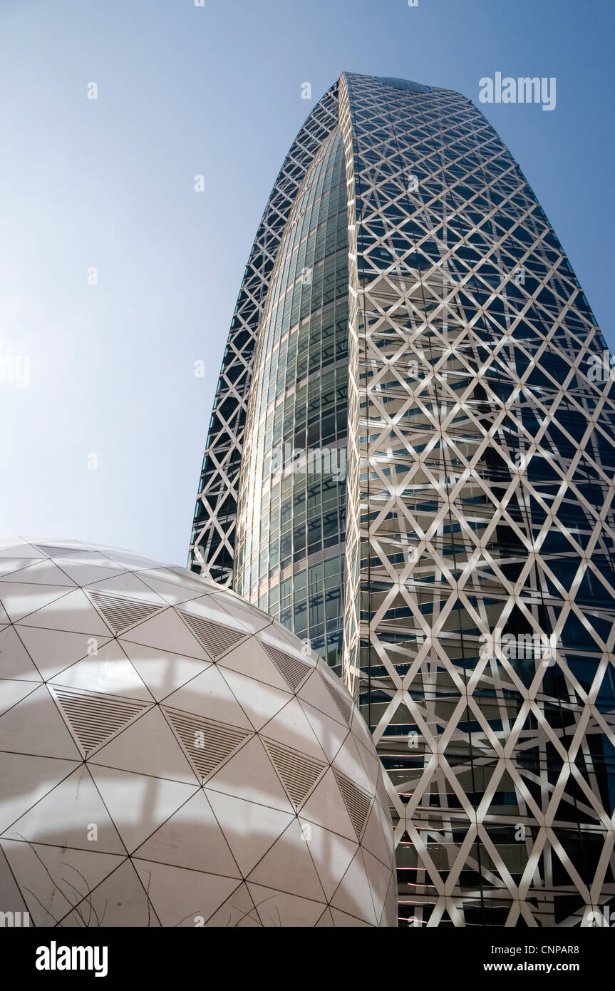 Modalità di Tokyo Gakuen Cocoon Tower Shinjuku, Tokyo, Giappone Foto Stock