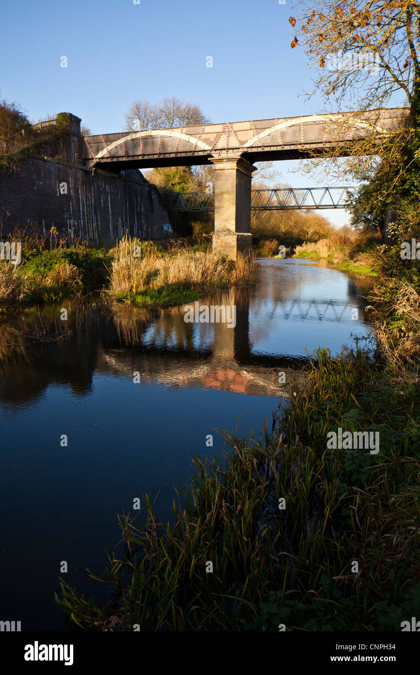 La Cosgrove ferro acquedotto Trunk sul Grand Union Canal vicino a Milton Keynes, Regno Unito Foto Stock