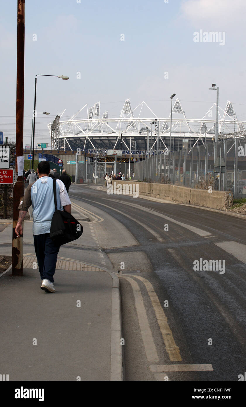 Il sito olimpico, nella zona est di Londra, durante la fase di costruzione in preparazione per le Olimpiadi del 2012. Foto Stock