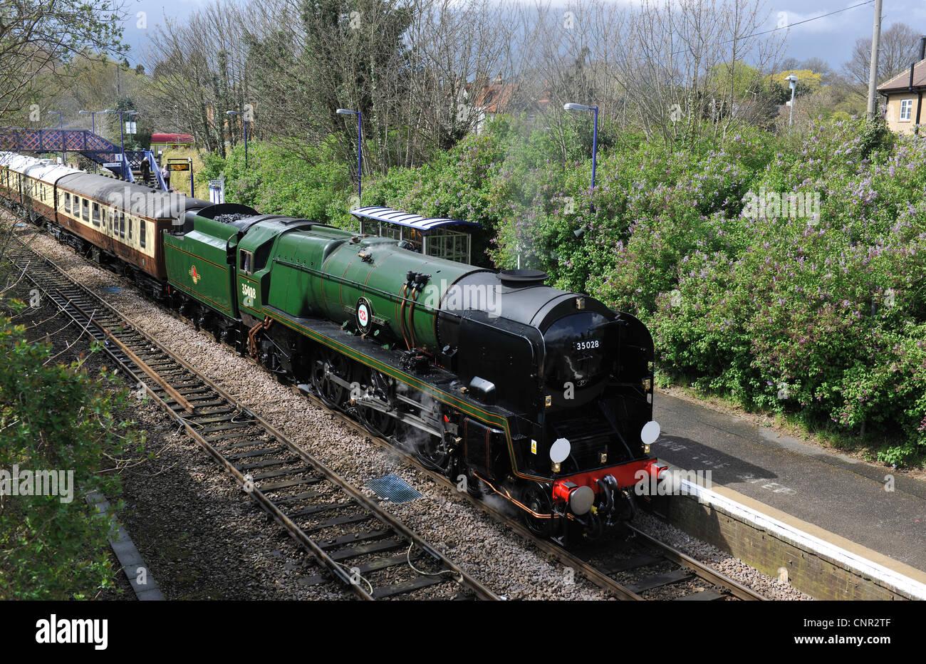 Venezia Simplon Orient Express Escursione con pranzo guidato da Marina Mercantile Classe 'Linea Clan' assunzione di acqua a Shalford, Surrey -1 Foto Stock